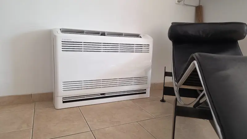 Vloermodel airco in de woonkamer